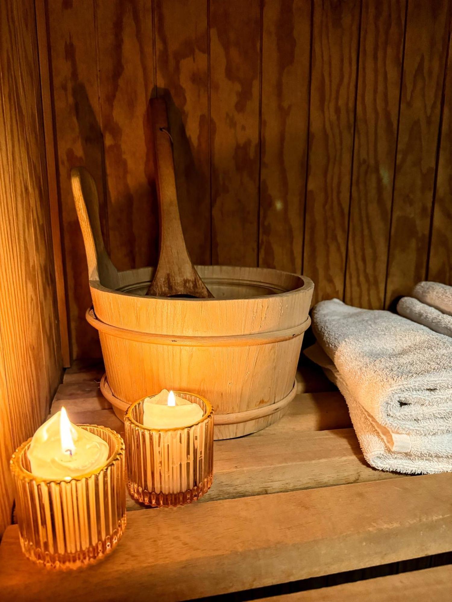 Clone Country House Aughrim Ngoại thất bức ảnh A traditional sauna bucket and ladle